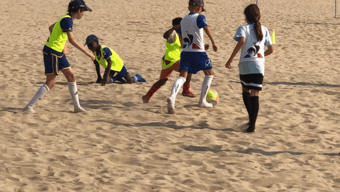 Stage de football Dominique Rocheteau à Royan - Foot Pour Tous